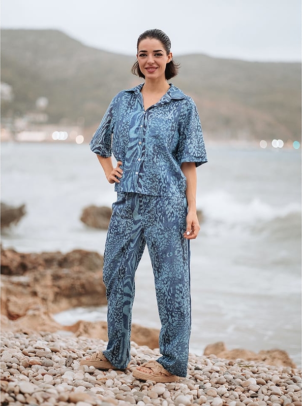 Koszula Isla Bonita By Sigris w stylu casual z kołnierzykiem