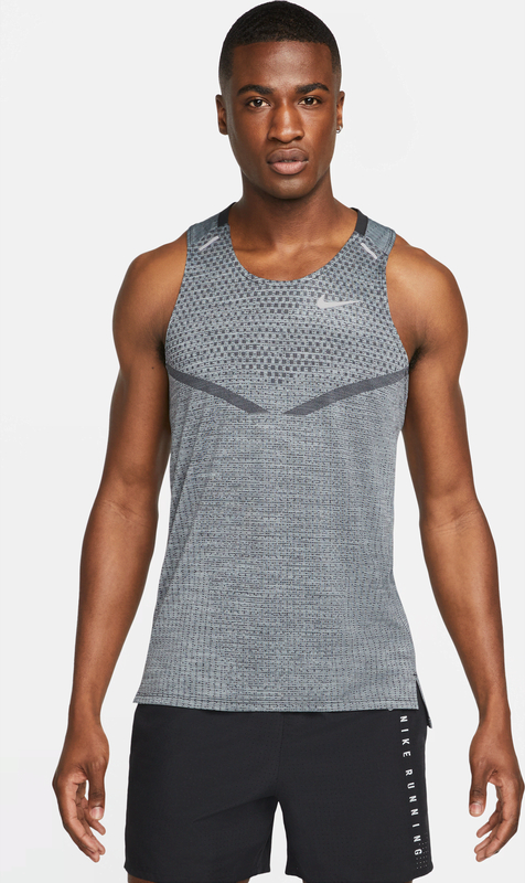 Koszulka Nike w sportowym stylu z krótkim rękawem