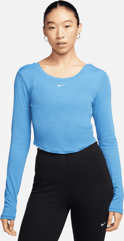 Niebieska bluzka Nike w sportowym stylu z okrągłym dekoltem