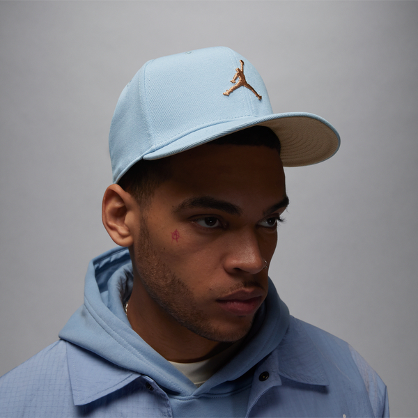 Niebieska czapka Jordan