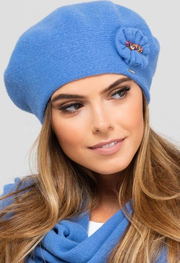 Niebieska czapka Kamea
