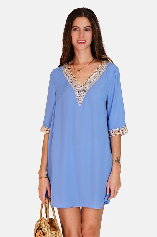 Niebieska sukienka ASSUILI w stylu casual z dekoltem w kształcie litery v