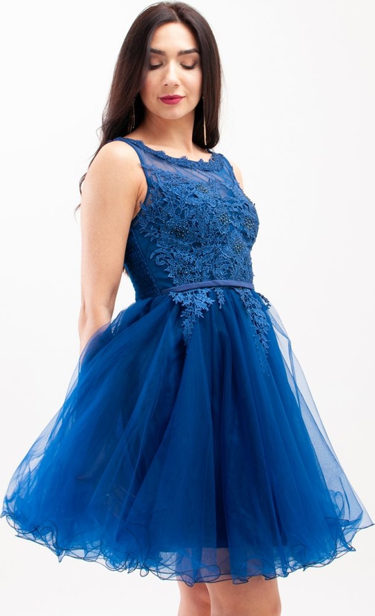 Niebieska sukienka Butik Ecru rozkloszowana