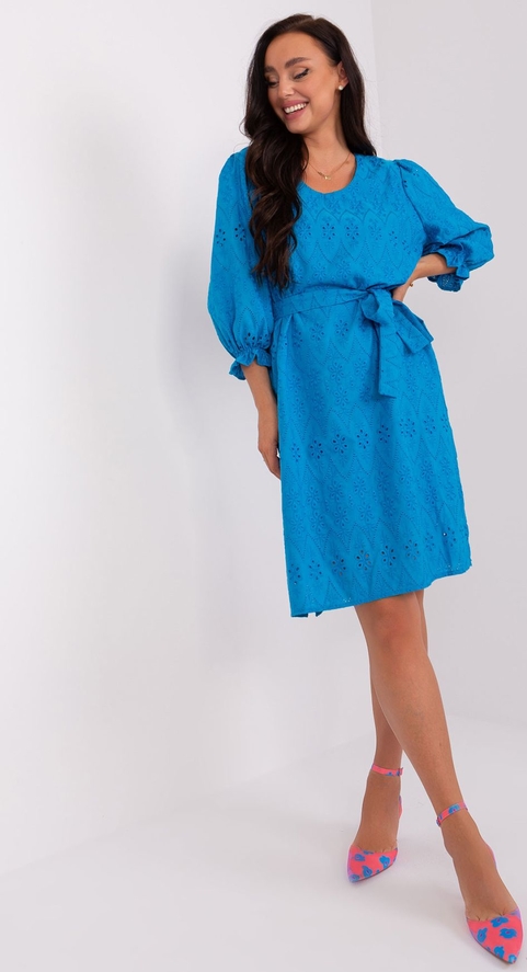Niebieska sukienka Lakerta