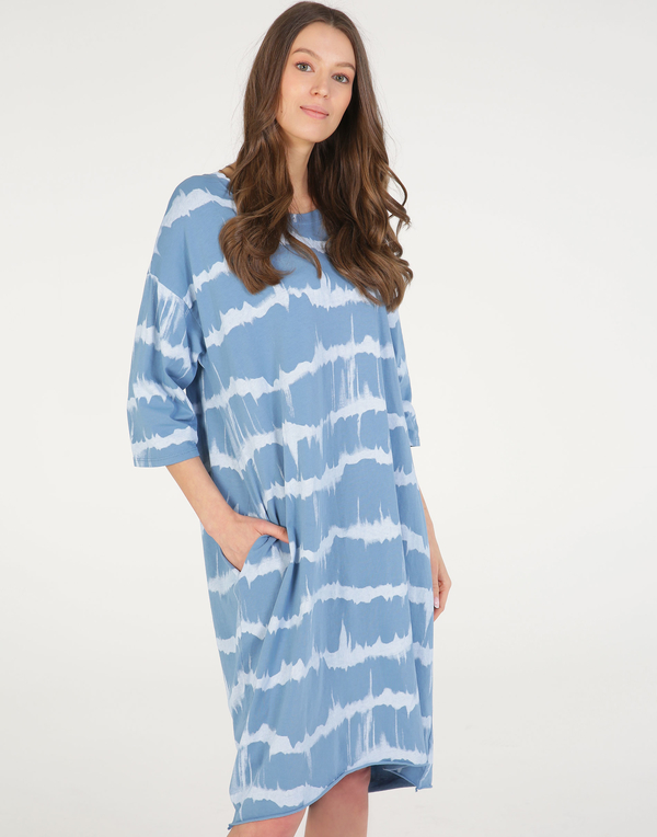 Niebieska sukienka Unisono midi z długim rękawem z okrągłym dekoltem