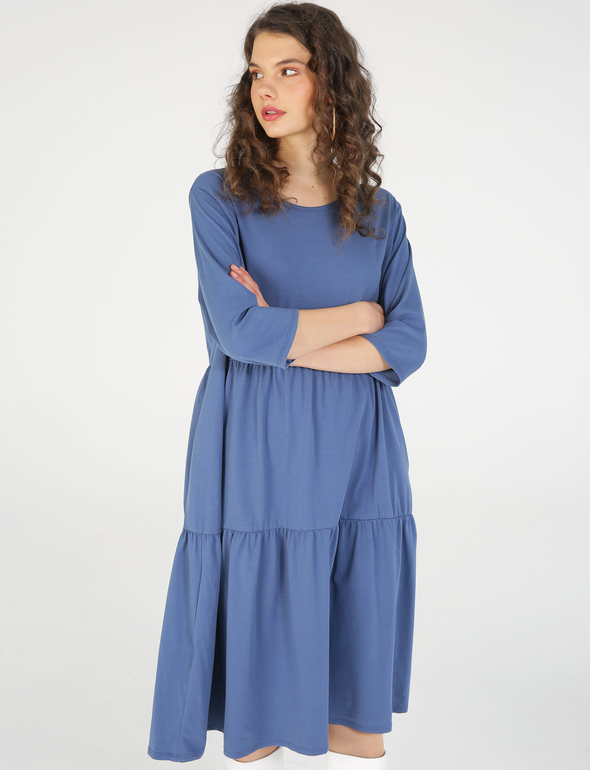Niebieska sukienka Unisono z bawełny z długim rękawem z okrągłym dekoltem