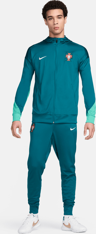 Niebieski dres Nike z dresówki