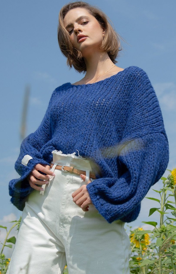 Niebieski sweter Fobya z wełny w stylu casual