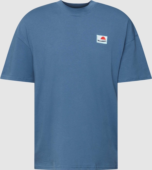 Niebieski t-shirt McNeal z krótkim rękawem