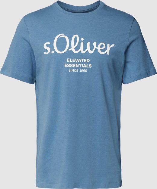 Niebieski t-shirt S.Oliver w młodzieżowym stylu
