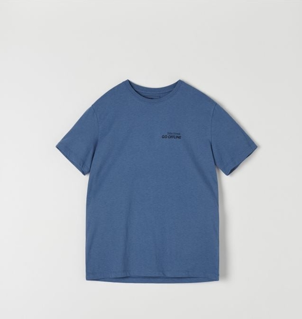 Niebieski t-shirt Sinsay z nadrukiem w stylu casual