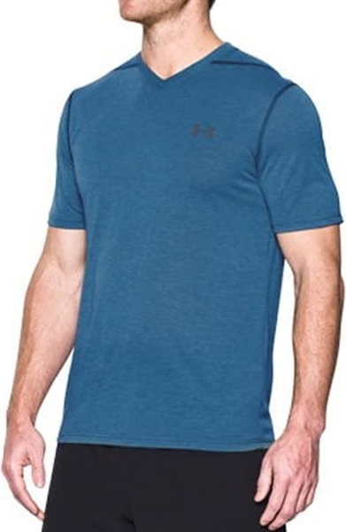 Niebieski t-shirt Under Armour w stylu casual