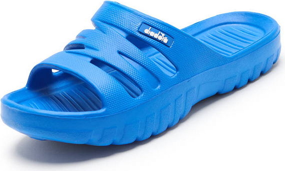 Niebieskie buty dziecięce letnie Diadora