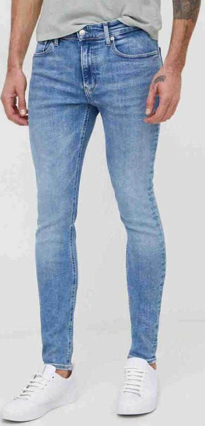 Niebieskie jeansy Calvin Klein w street stylu z bawełny