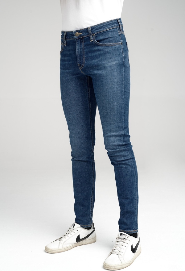Niebieskie jeansy Lee z jeansu