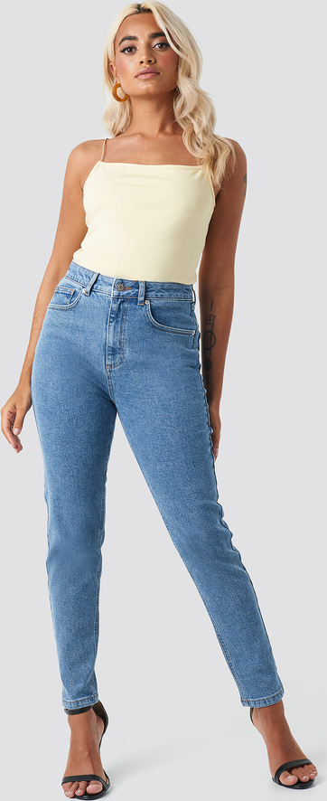 Niebieskie jeansy NA-KD Trend