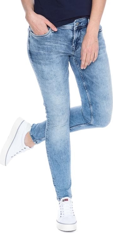 Niebieskie jeansy Pepe Jeans w młodzieżowym stylu