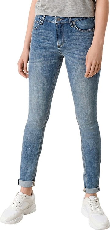 Niebieskie jeansy S.Oliver w street stylu