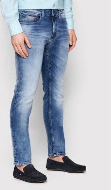 Niebieskie jeansy Tommy Jeans w street stylu