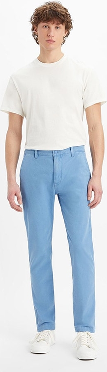 Niebieskie spodnie Levis w stylu casual