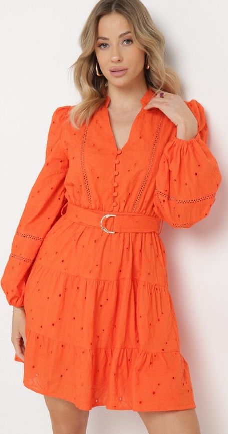 Pomarańczowa sukienka born2be rozkloszowana mini z dekoltem w kształcie litery v