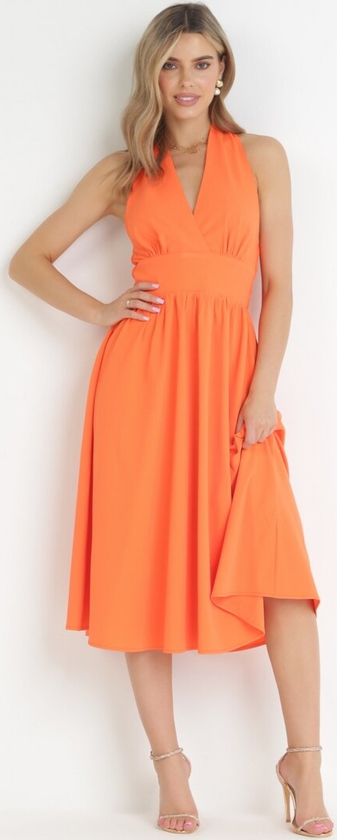Pomarańczowa sukienka born2be z dekoltem w kształcie litery v bez rękawów