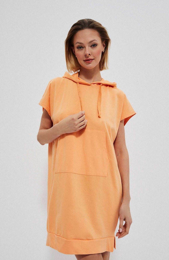 Pomarańczowa sukienka Moodo.pl mini prosta w stylu casual