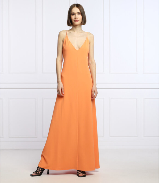 Pomarańczowa sukienka Patrizia Pepe z dekoltem w kształcie litery v w stylu casual