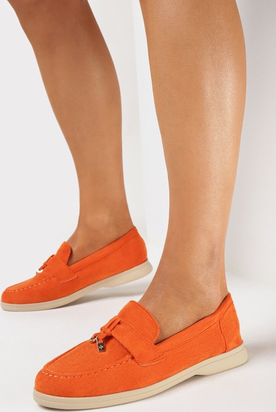 Pomarańczowe buty born2be z płaską podeszwą