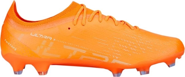 Pomarańczowe buty sportowe Puma w sportowym stylu