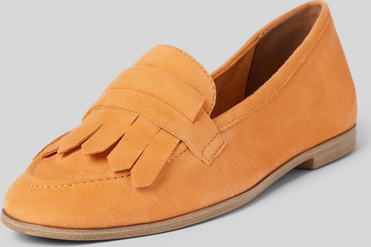 Pomarańczowe buty Tamaris z płaską podeszwą