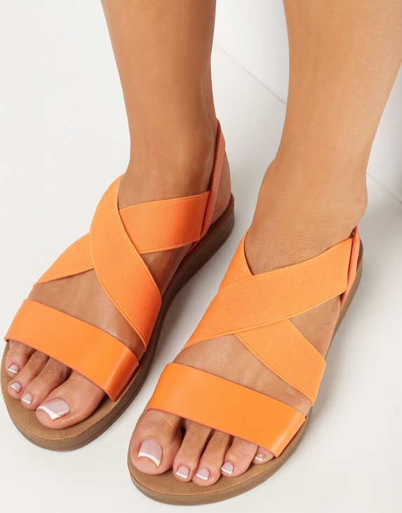 Pomarańczowe sandały born2be w stylu casual z płaską podeszwą