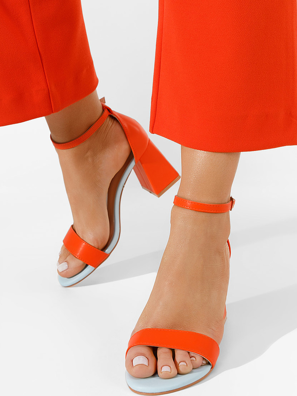 Pomarańczowe sandały Zapatos