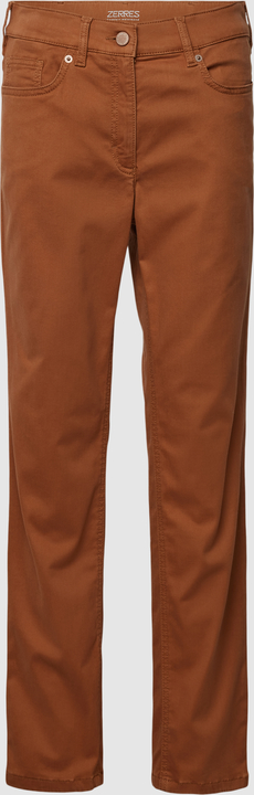 Pomarańczowe spodnie Zerres w street stylu