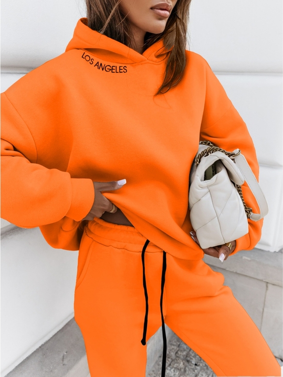 Pomarańczowy dres Magmac z dresówki