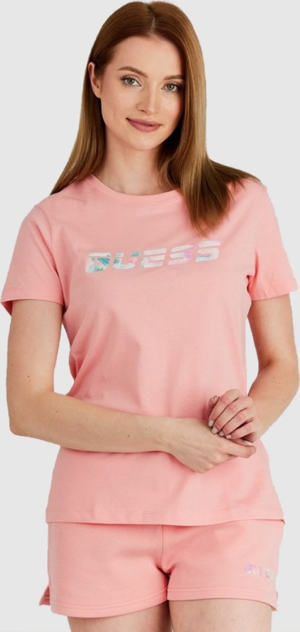 Różowa bluzka Guess z krótkim rękawem z okrągłym dekoltem w młodzieżowym stylu