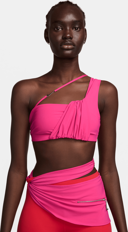 Różowa bluzka Nike w sportowym stylu na ramiączkach