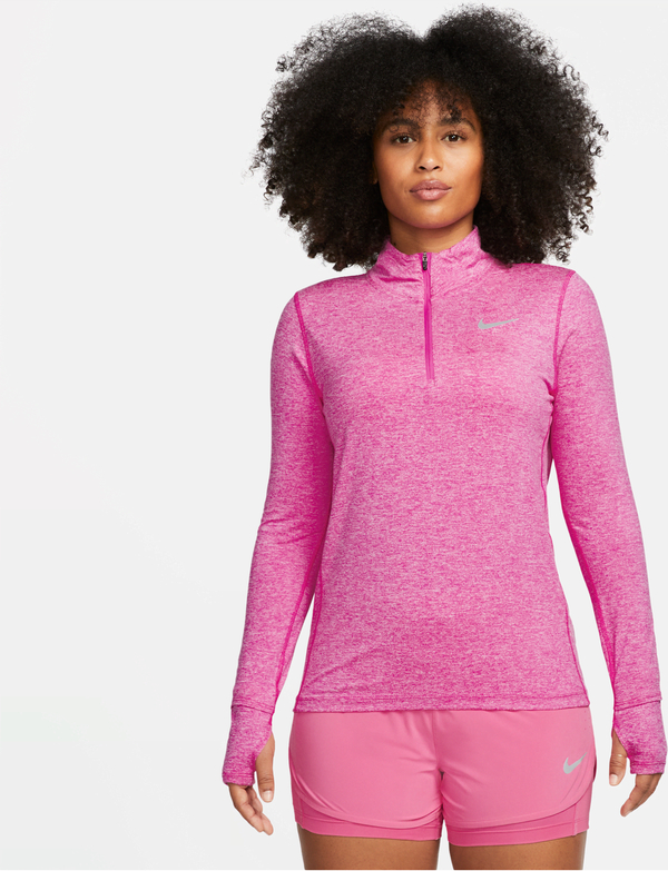 Różowa bluzka Nike w stylu klasycznym