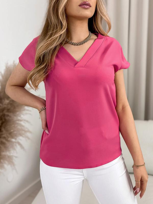 Różowa bluzka UBRA.PL z dekoltem w kształcie litery v z krótkim rękawem w stylu casual
