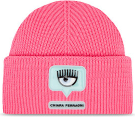 Różowa czapka Chiara Ferragni
