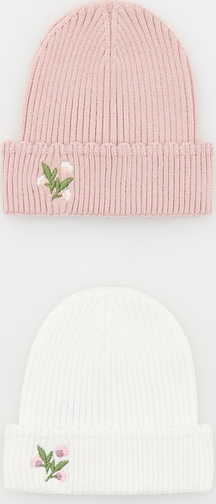 Różowa czapka Reserved