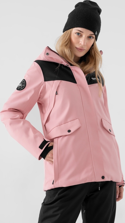 Różowa kurtka 4F w sportowym stylu