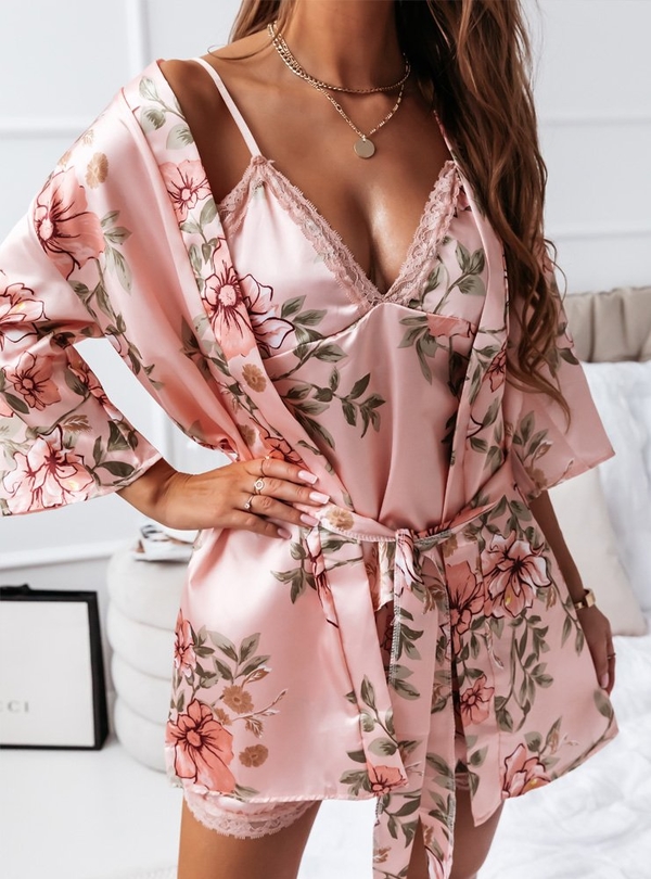 Różowa piżama Pakuten