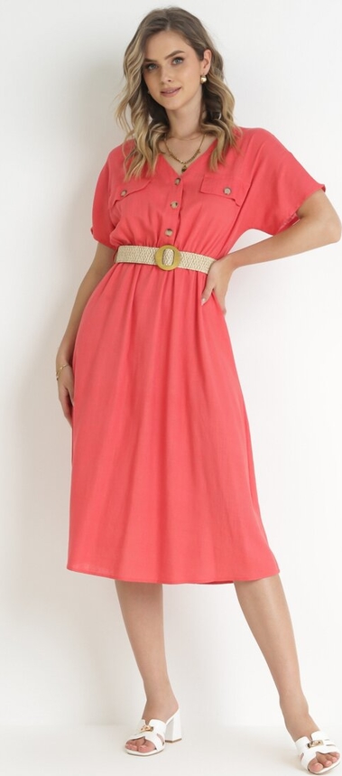 Różowa sukienka born2be z dekoltem w kształcie litery v