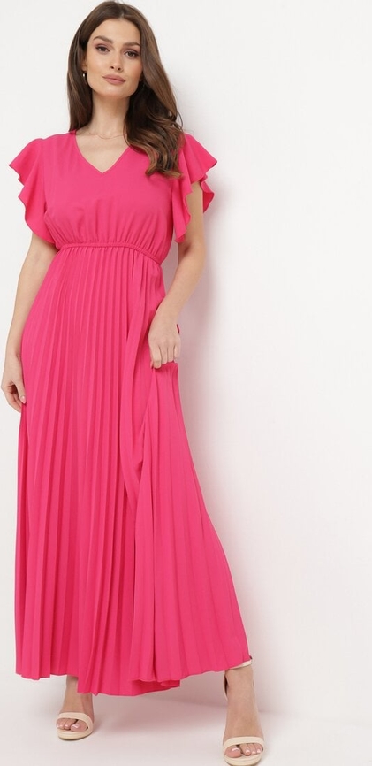 Różowa sukienka born2be z dekoltem w kształcie litery v rozkloszowana