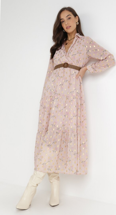 Różowa sukienka born2be z długim rękawem z dekoltem w kształcie litery v maxi
