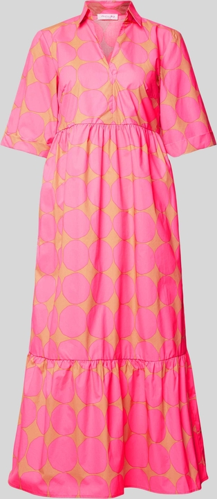 Różowa sukienka Christian Berg Woman koszulowa z dekoltem w kształcie litery v z bawełny
