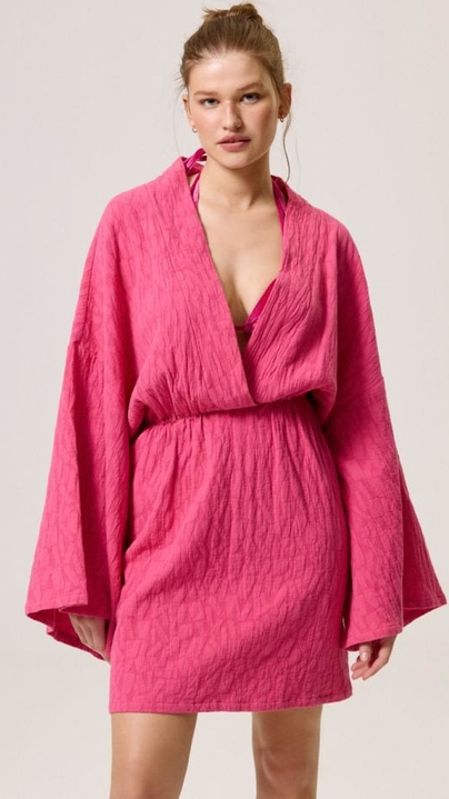 Różowa sukienka Coalition z długim rękawem w stylu casual kopertowa