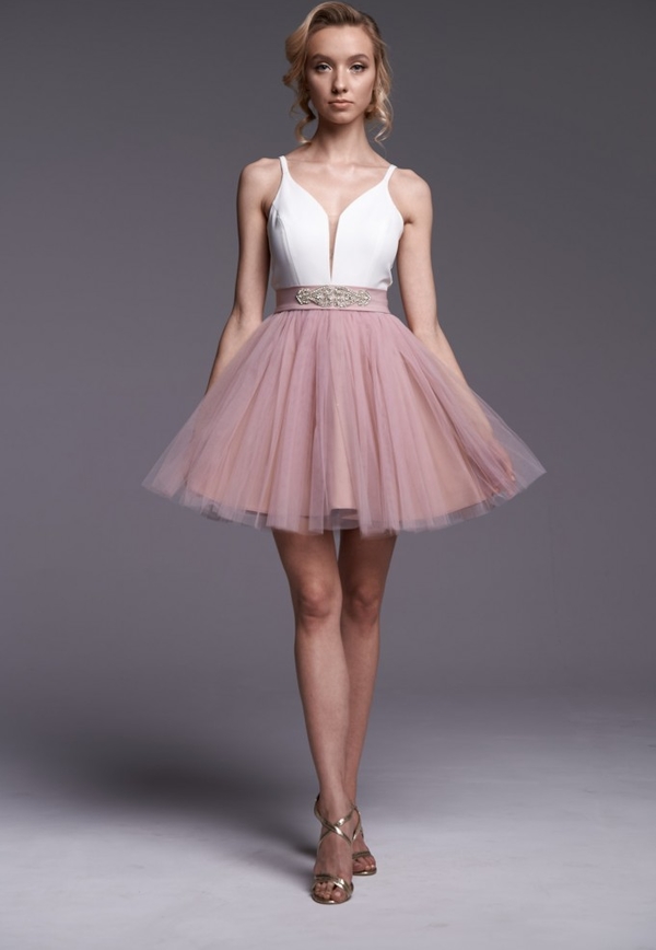 Różowa sukienka Ella Boutique z szyfonu