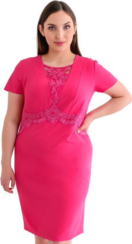 Różowa sukienka Fokus midi z krótkim rękawem